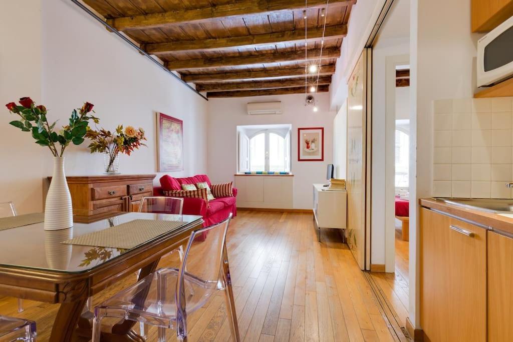 Apartment Barberini 360 Rom